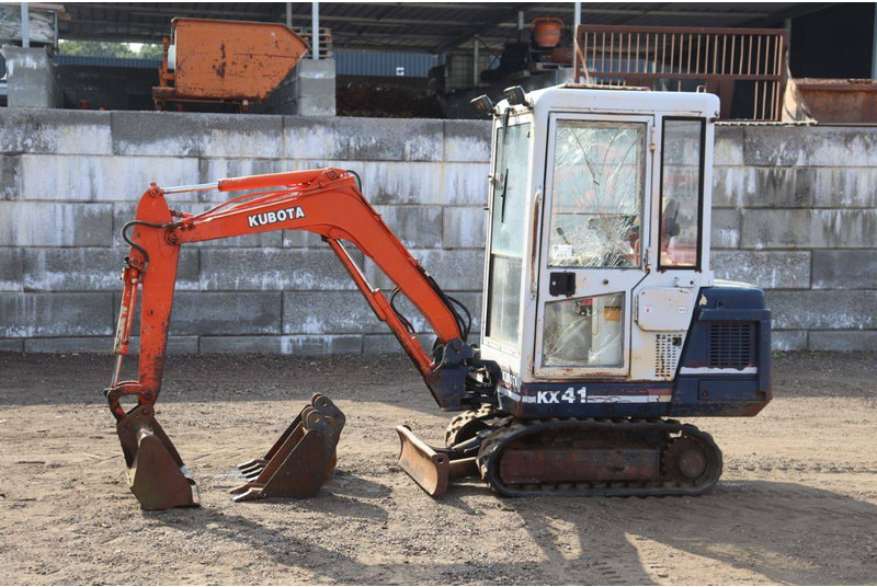 Kubota KX-41 - Гусеничный экскаватор: фото 1 Kubota KX-41 - Гусеничный экскаватор: фото 1