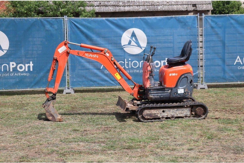 Kubota U10-3 - Мини-экскаватор: фото 1 Kubota U10-3 - Мини-экскаватор: фото 1