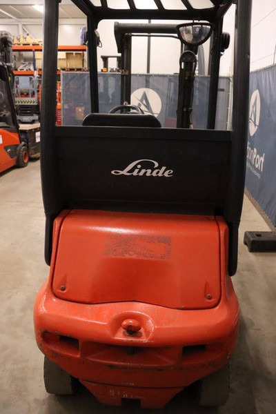 Linde E20P - Электропогрузчик: фото 4 Linde E20P - Электропогрузчик: фото 4