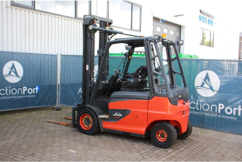 Linde E40H-01/600 - Электропогрузчик: фото 3 Linde E40H-01/600 - Электропогрузчик: фото 3