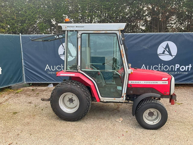 Massey Ferguson 1230 - Трактор: фото 3 Massey Ferguson 1230 - Трактор: фото 3