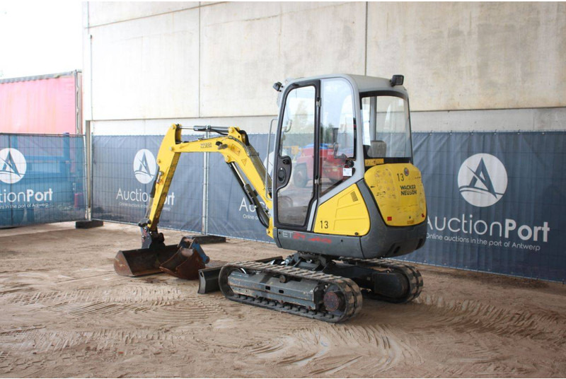 Neuson ET24 - Мини-экскаватор: фото 3 Neuson ET24 - Мини-экскаватор: фото 3
