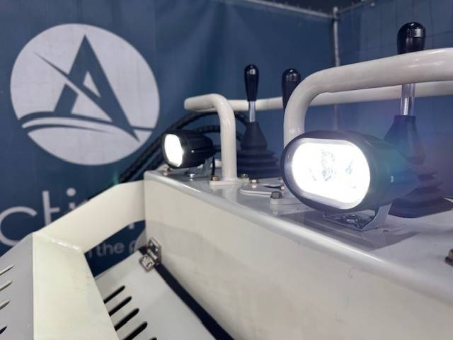 Новый Гусеничный погрузчик Nuoman T330XL: фото 11 Новый Гусеничный погрузчик Nuoman T330XL: фото 11