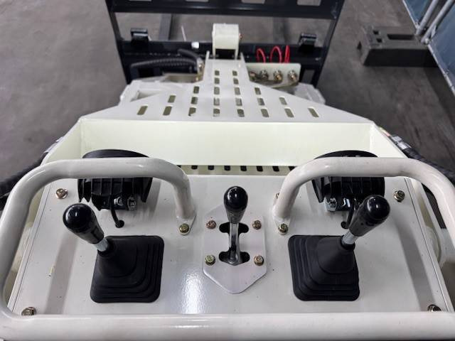 Новый Гусеничный погрузчик Nuoman T330XL: фото 10 Новый Гусеничный погрузчик Nuoman T330XL: фото 10