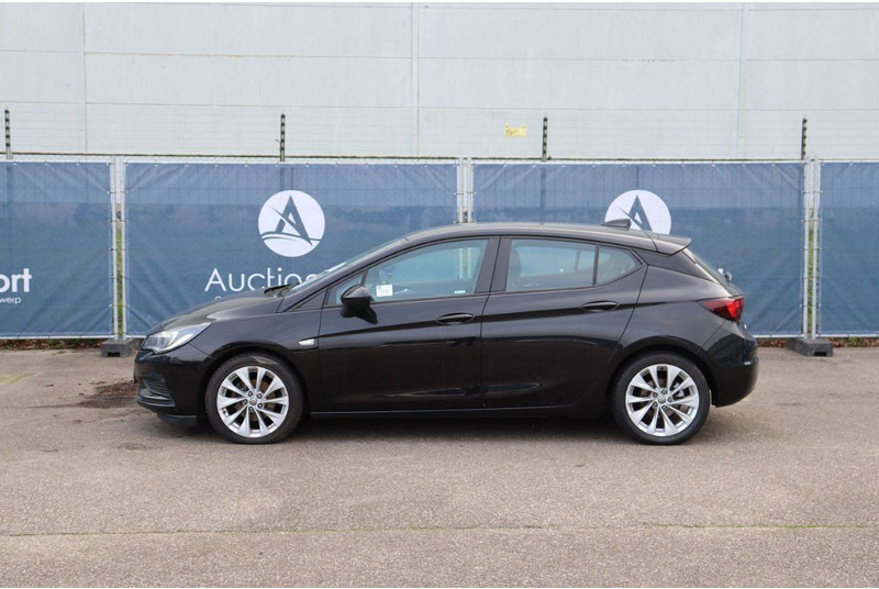 Opel Astra - Седан: фото 2 Opel Astra - Седан: фото 2