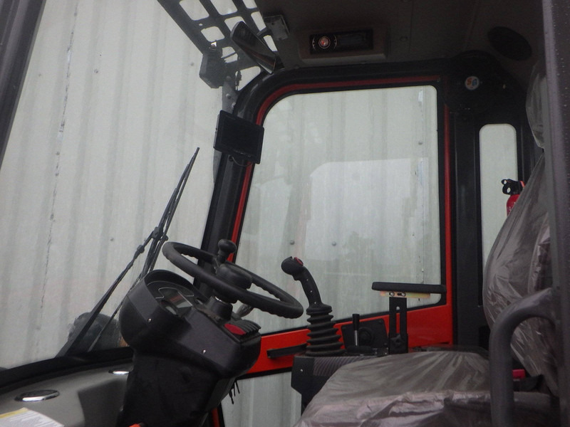 Panther 10-08 - Колёсный погрузчик: фото 5 Panther 10-08 - Колёсный погрузчик: фото 5