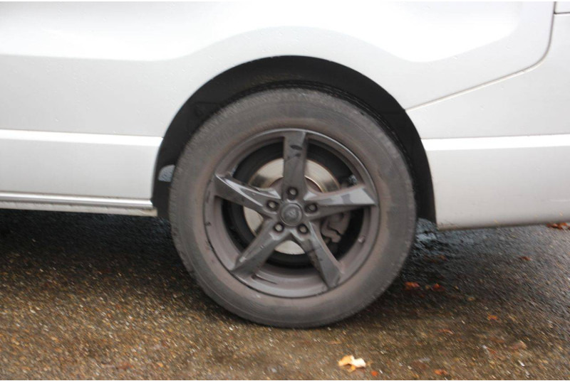 Цельнометаллический фургон Renault Trafic: фото 16