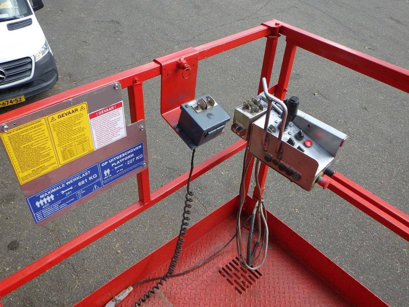 Skyjack SJ9250 - Ножничный подъемник: фото 4 Skyjack SJ9250 - Ножничный подъемник: фото 4