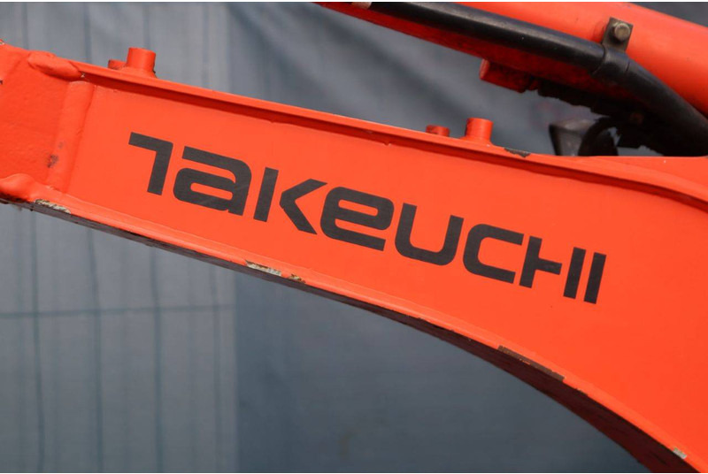 Мини-экскаватор Takeuchi TB216: фото 15 Мини-экскаватор Takeuchi TB216: фото 15