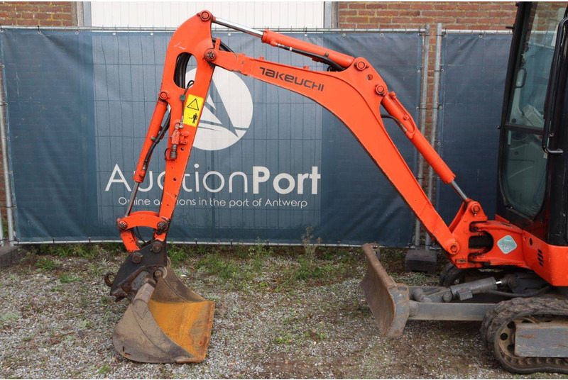 Мини-экскаватор Takeuchi TB216: фото 16 Мини-экскаватор Takeuchi TB216: фото 16