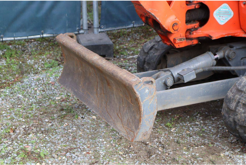 Мини-экскаватор Takeuchi TB216: фото 20 Мини-экскаватор Takeuchi TB216: фото 20