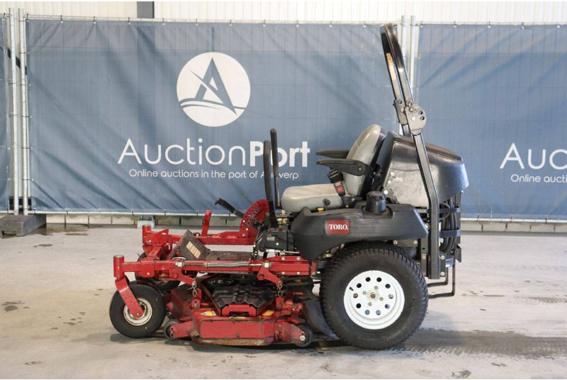 Toro Z Master Professional 7000 series - Газонокосилка: фото 2 Toro Z Master Professional 7000 series - Газонокосилка: фото 2