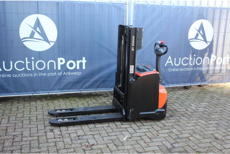 Toyota SWE200D - Штабелер: фото 1 Toyota SWE200D - Штабелер: фото 1