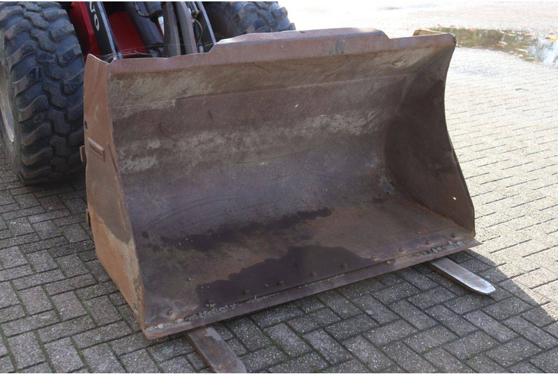 Колёсный погрузчик Volvo L25B-P: фото 11