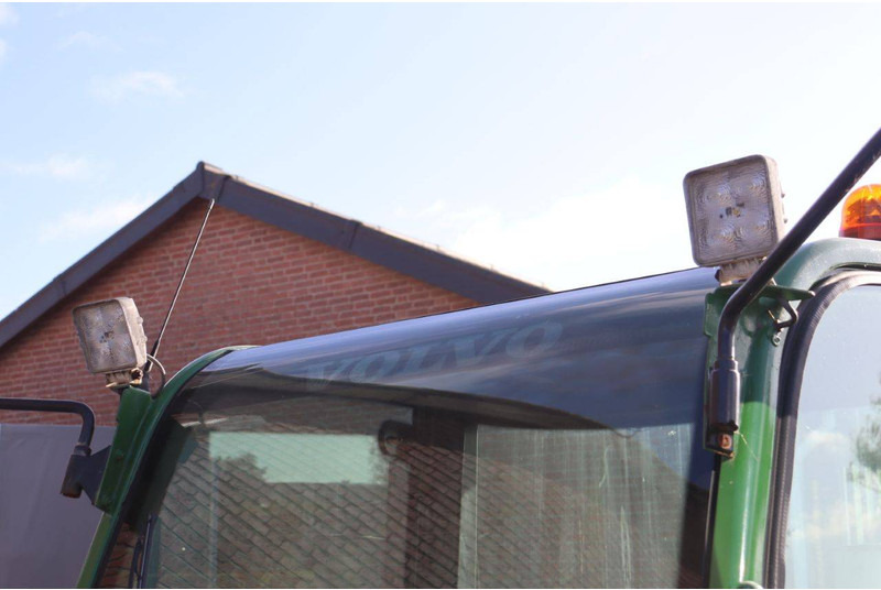 Колёсный погрузчик Volvo L25B-P: фото 17