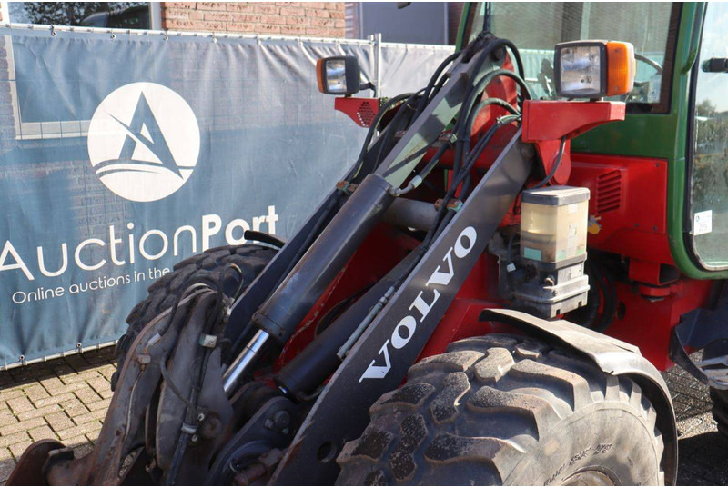 Колёсный погрузчик Volvo L25B-P: фото 14