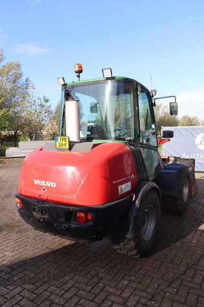 Колёсный погрузчик Volvo L25B-P: фото 6