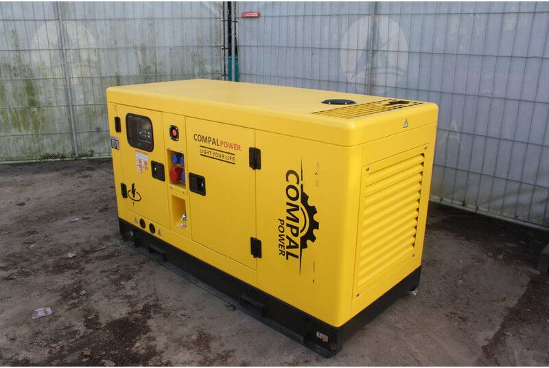 Compal power VG-R30 - Электрогенератор: фото 3 Compal power VG-R30 - Электрогенератор: фото 3