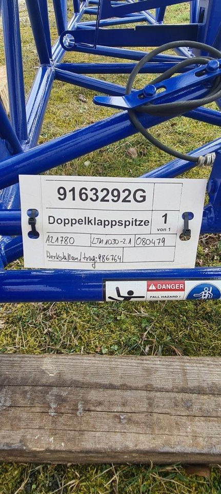 Liebherr Zubehör = LTM 1030-2.1 und LTM 1030-2 / Doppelklappspitze 8,6 / 15 m - Zustand neu - Мобильный кран: фото 3 Liebherr Zubehör = LTM 1030-2.1 und LTM 1030-2 / Doppelklappspitze 8,6 / 15 m - Zustand neu - Мобильный кран: фото 3