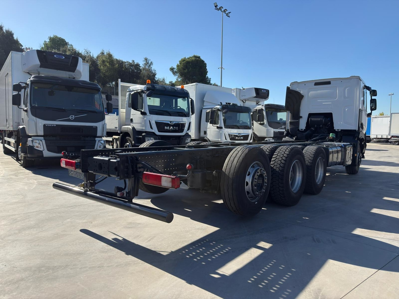 RENAULT C460 E6 (Chassis) - Грузовик-шасси: фото 3 RENAULT C460 E6 (Chassis) - Грузовик-шасси: фото 3