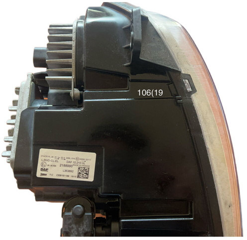 DAF XG 2023 RHD - Противотуманная фара: фото 2 DAF XG 2023 RHD - Противотуманная фара: фото 2