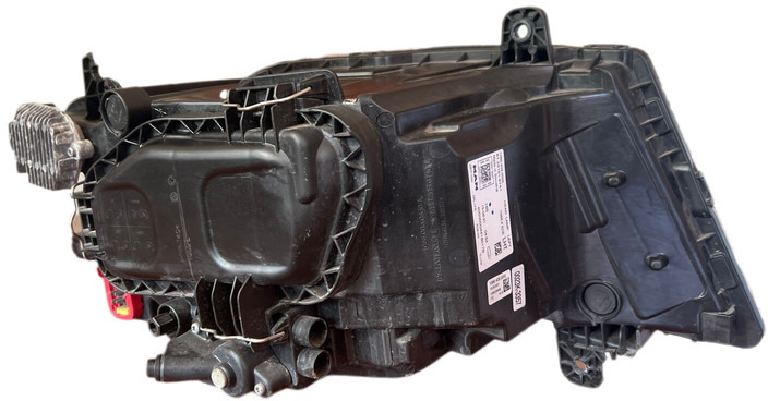 MAN TGX - Передняя фара: фото 5 MAN TGX - Передняя фара: фото 5