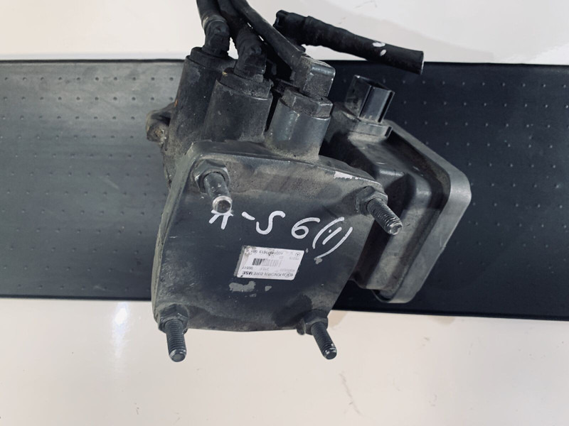 Mercedes-Benz ACTROS KNORR BREMSE - Клапан: фото 2 Mercedes-Benz ACTROS KNORR BREMSE - Клапан: фото 2