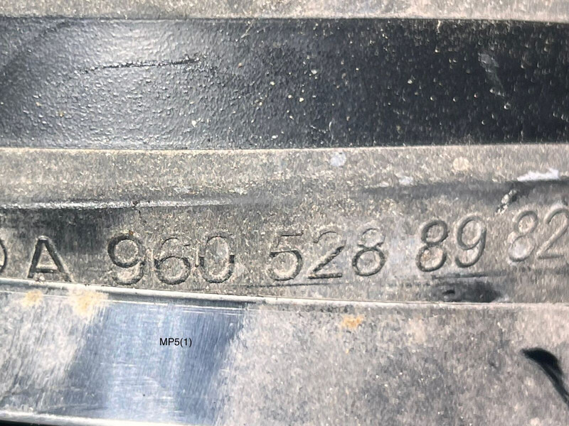 Mercedes-Benz - Впускная труба: фото 2 Mercedes-Benz - Впускная труба: фото 2