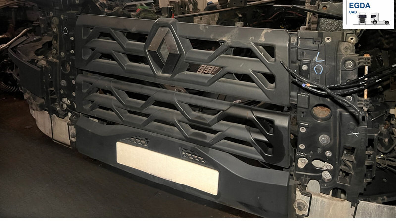 Renault - Бампер: фото 1 Renault - Бампер: фото 1