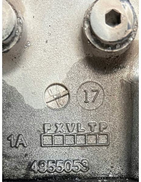 Scania R450 - Топливный насос: фото 3 Scania R450 - Топливный насос: фото 3