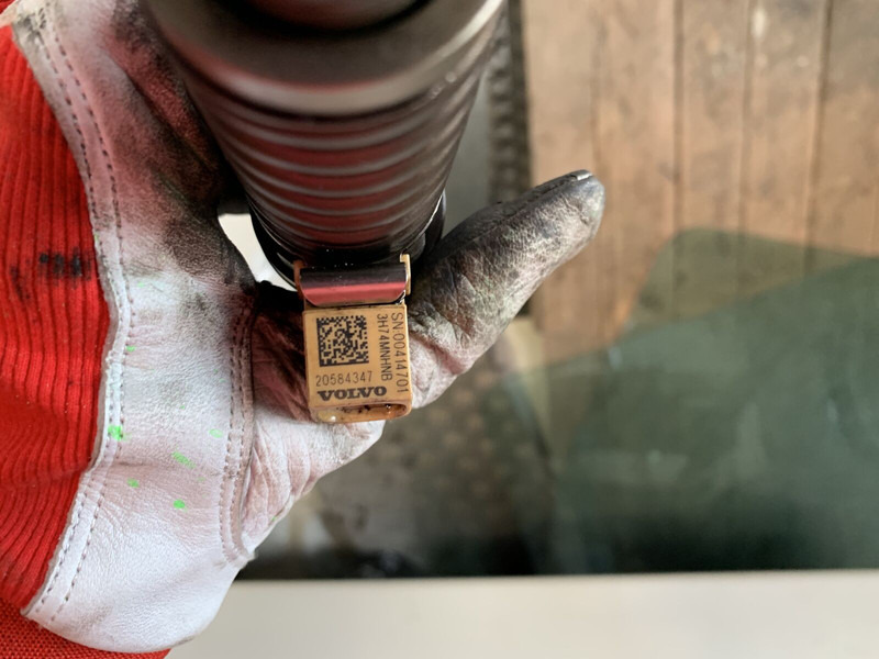 Volvo FM 12 - Топливный фильтр: фото 3 Volvo FM 12 - Топливный фильтр: фото 3