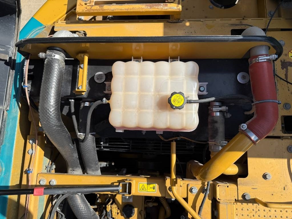 Гусеничный экскаватор CAT 335 F L CR: фото 28 Гусеничный экскаватор CAT 335 F L CR: фото 28