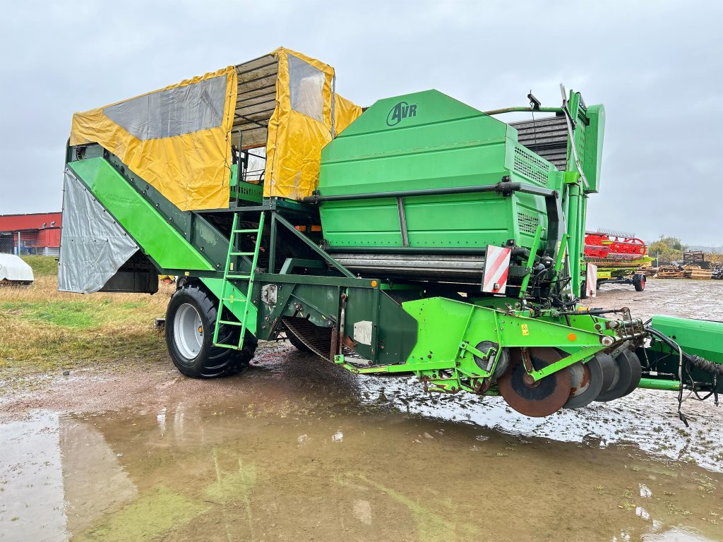 AVR Spirit 8200 - Картофелеуборочный комбайн: фото 1 AVR Spirit 8200 - Картофелеуборочный комбайн: фото 1