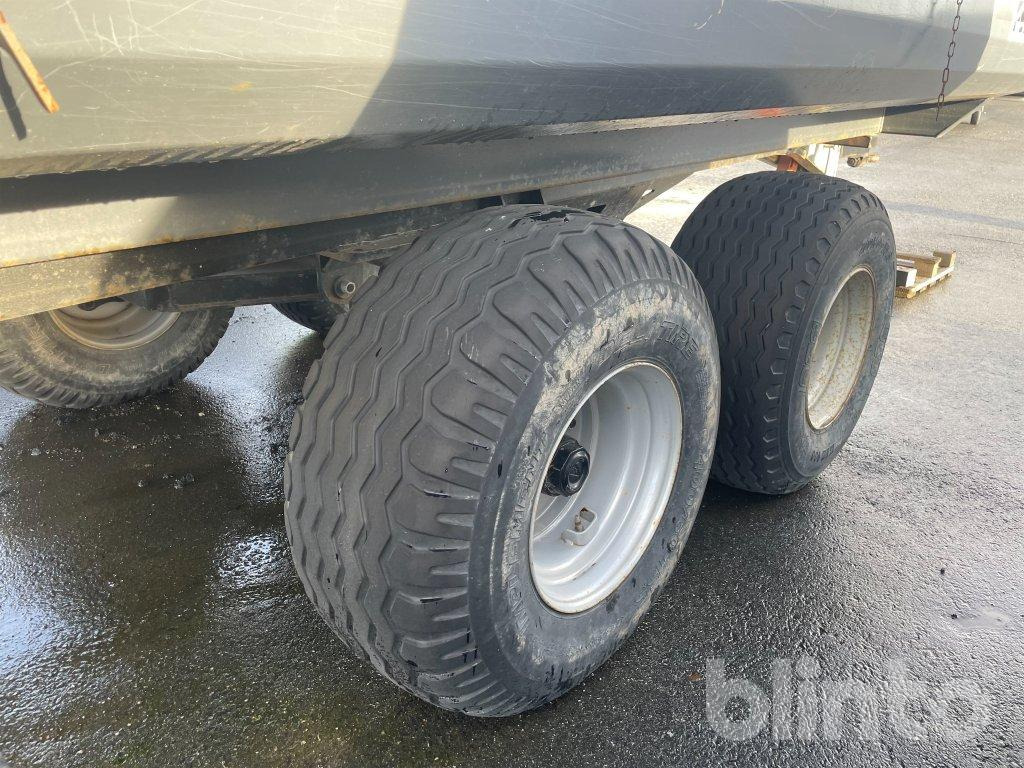 Bigab Bt-8 - Самосвальный прицеп: фото 4 Bigab Bt-8 - Самосвальный прицеп: фото 4