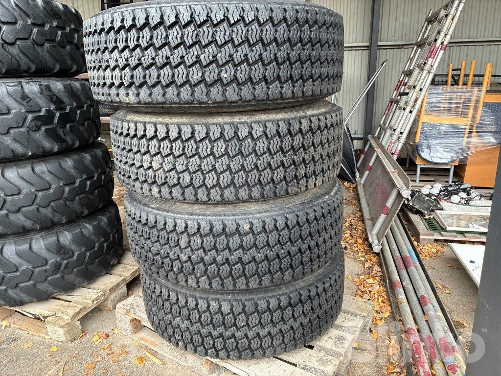 Bridgestone 385/65 R 22.5 - Колесо: фото 1 Bridgestone 385/65 R 22.5 - Колесо: фото 1
