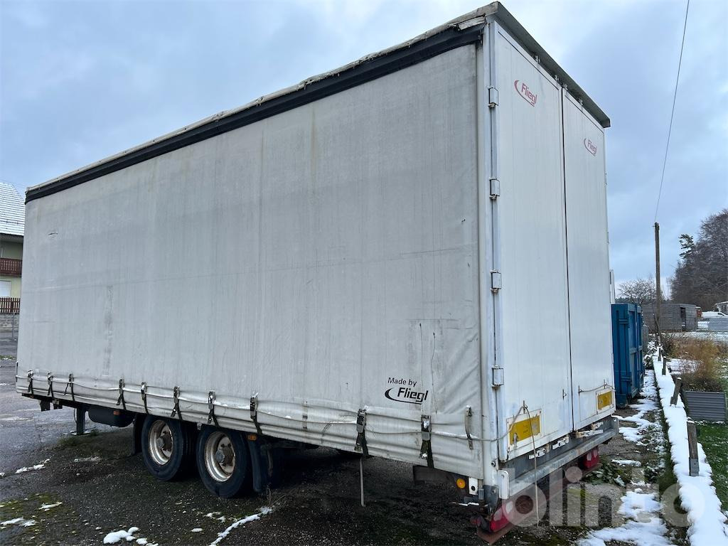 Fliegl TPS 100 - Тентованный прицеп: фото 3 Fliegl TPS 100 - Тентованный прицеп: фото 3