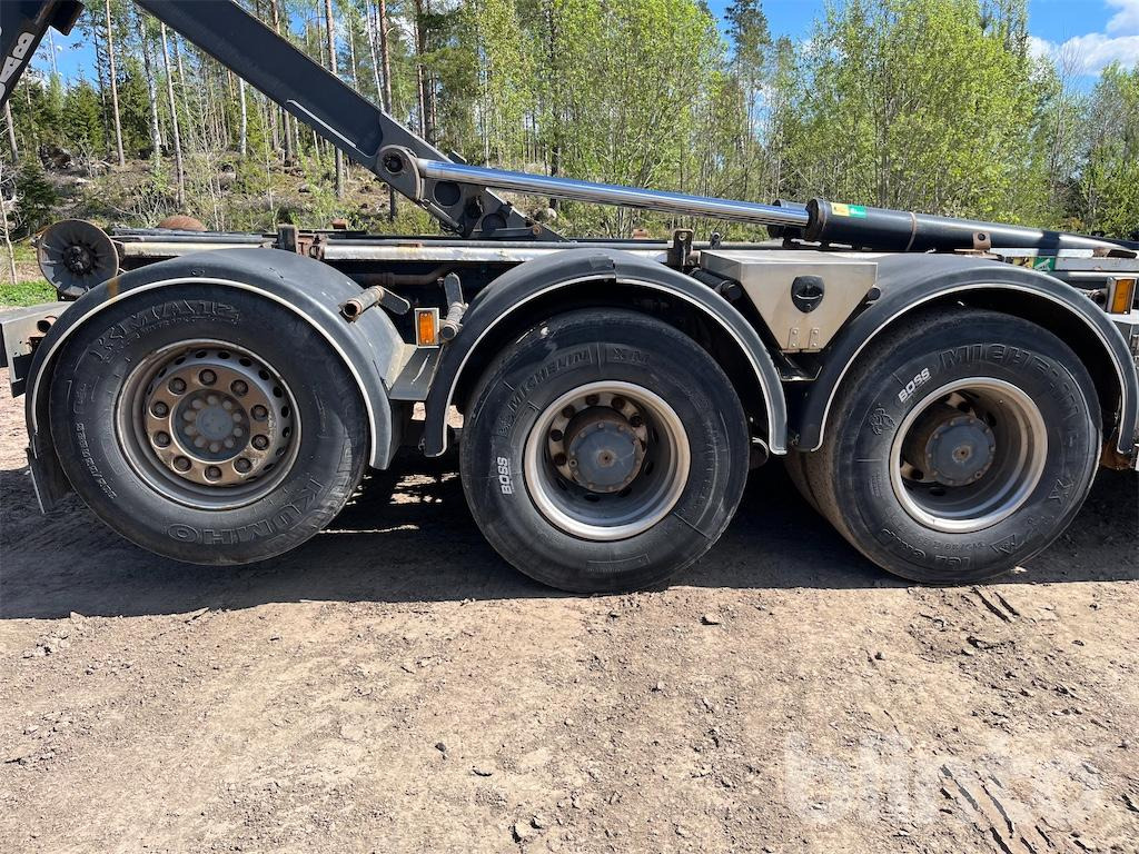 Грузовик MERCEDES BENZ Actros 930,24 V8: фото 37