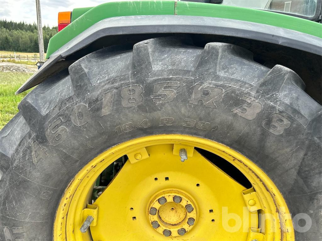 Трактор JOHN DEERE 6400: фото 27