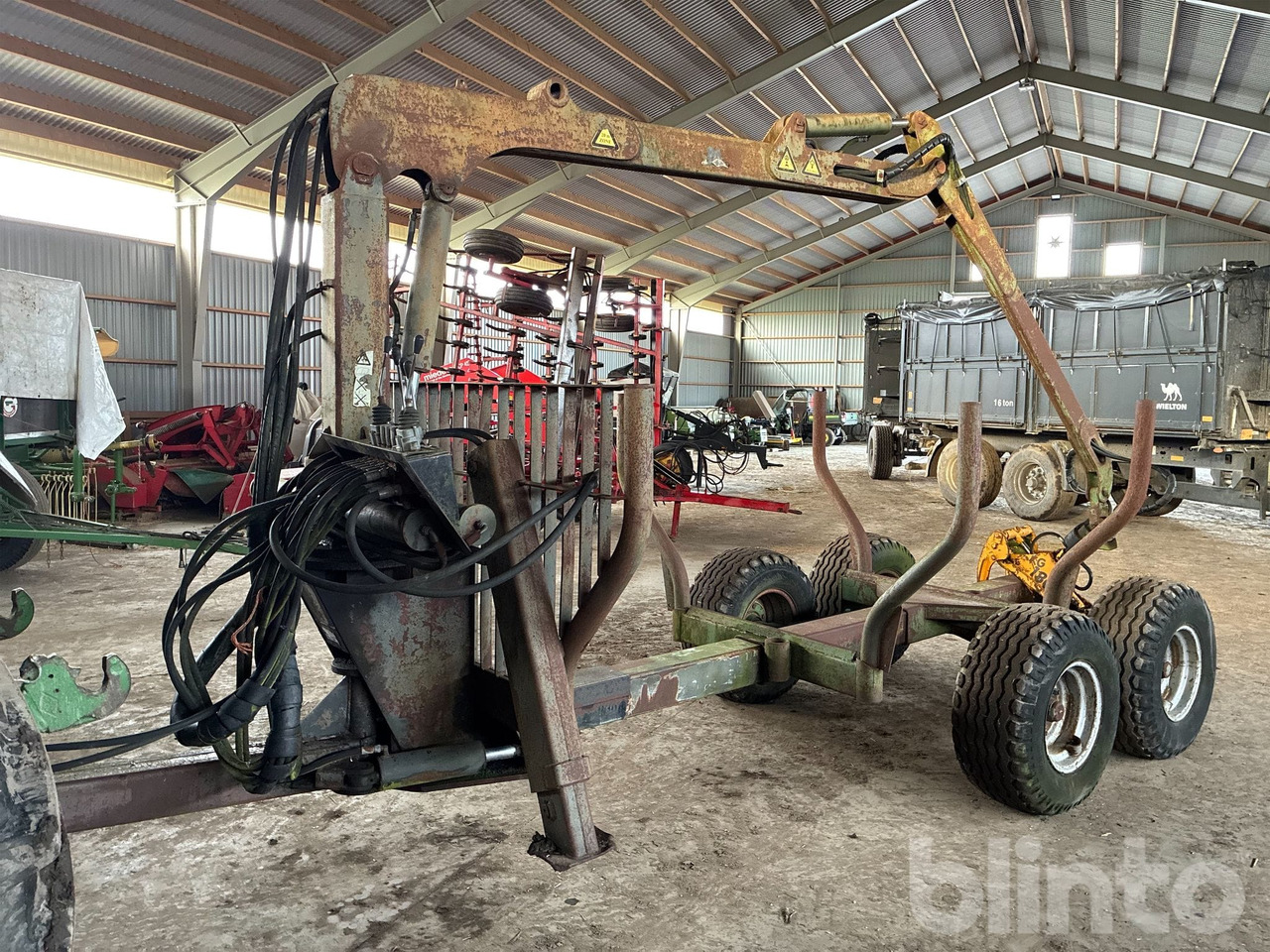 Källefall - Лесной прицеп: фото 1 Källefall - Лесной прицеп: фото 1