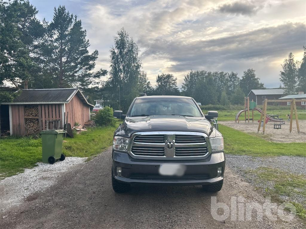 DODGE RAM 1500 - Коммерческий автомобиль: фото 2 DODGE RAM 1500 - Коммерческий автомобиль: фото 2
