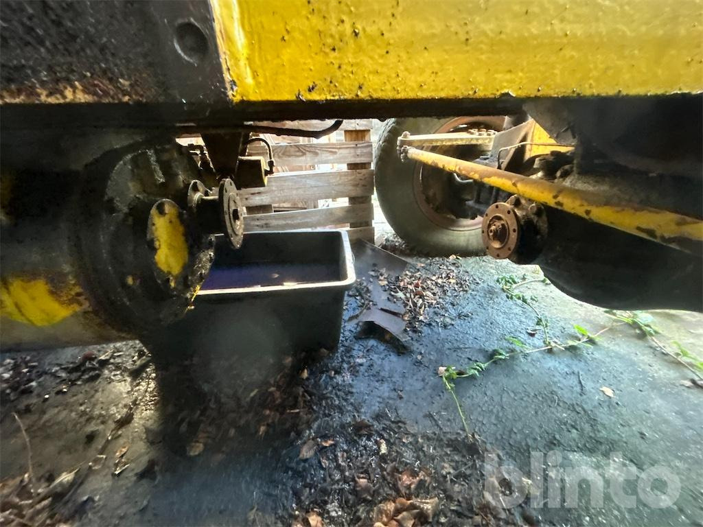 Колёсный экскаватор Liebherr A901: фото 18