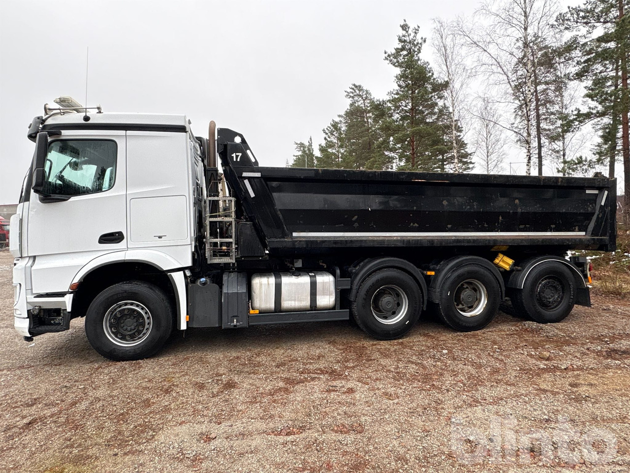 MERCEDES-BENZ - Самосвал: фото 2 MERCEDES-BENZ - Самосвал: фото 2