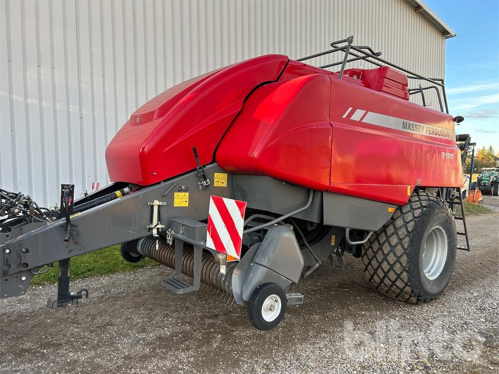Massey Ferguson 2190 (2010) - Пресс-подборщик рулонный: фото 1 Massey Ferguson 2190 (2010) - Пресс-подборщик рулонный: фото 1