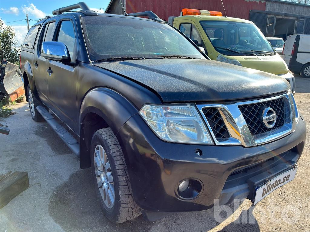 NISSAN - Легковой автомобиль: фото 3 NISSAN - Легковой автомобиль: фото 3