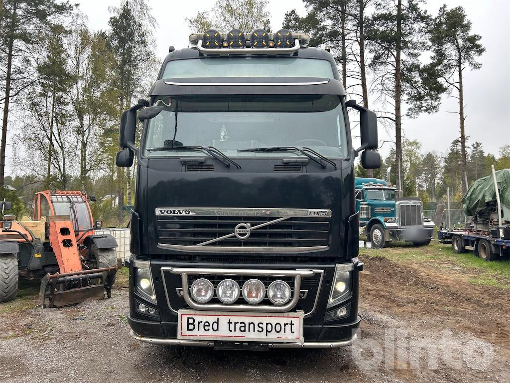 Dragbil / VOLVO FH16 660 med 5:e axel och maskinsläp / Säljes som ekipage - Тягач, Полуприцеп-автовоз: фото 3 Dragbil / VOLVO FH16 660 med 5:e axel och maskinsläp / Säljes som ekipage - Тягач, Полуприцеп-автовоз: фото 3