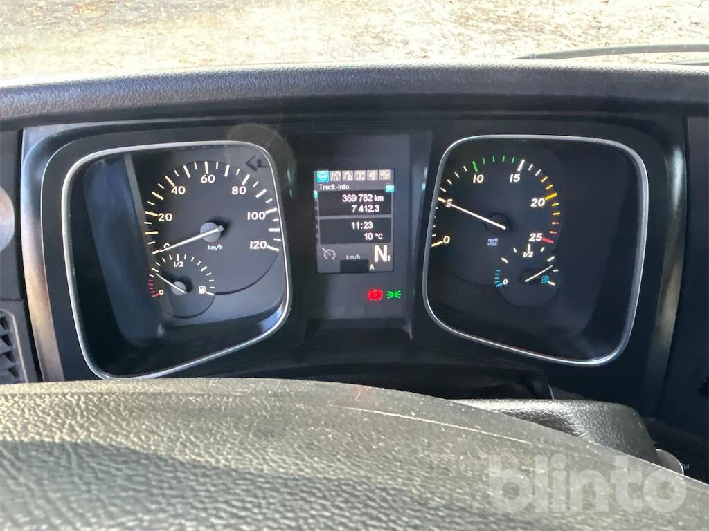 Mercedes-Benz Actros 1843 LS 4x2 + Kässbohrer Lowbed LB3E - Тягач, Низкорамный полуприцеп: фото 5 Mercedes-Benz Actros 1843 LS 4x2 + Kässbohrer Lowbed LB3E - Тягач, Низкорамный полуприцеп: фото 5