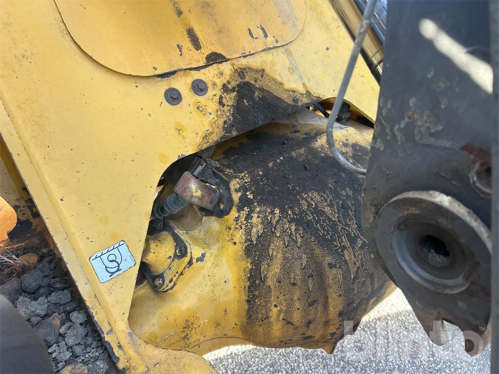 Колёсный погрузчик VOLVO L90D: фото 29