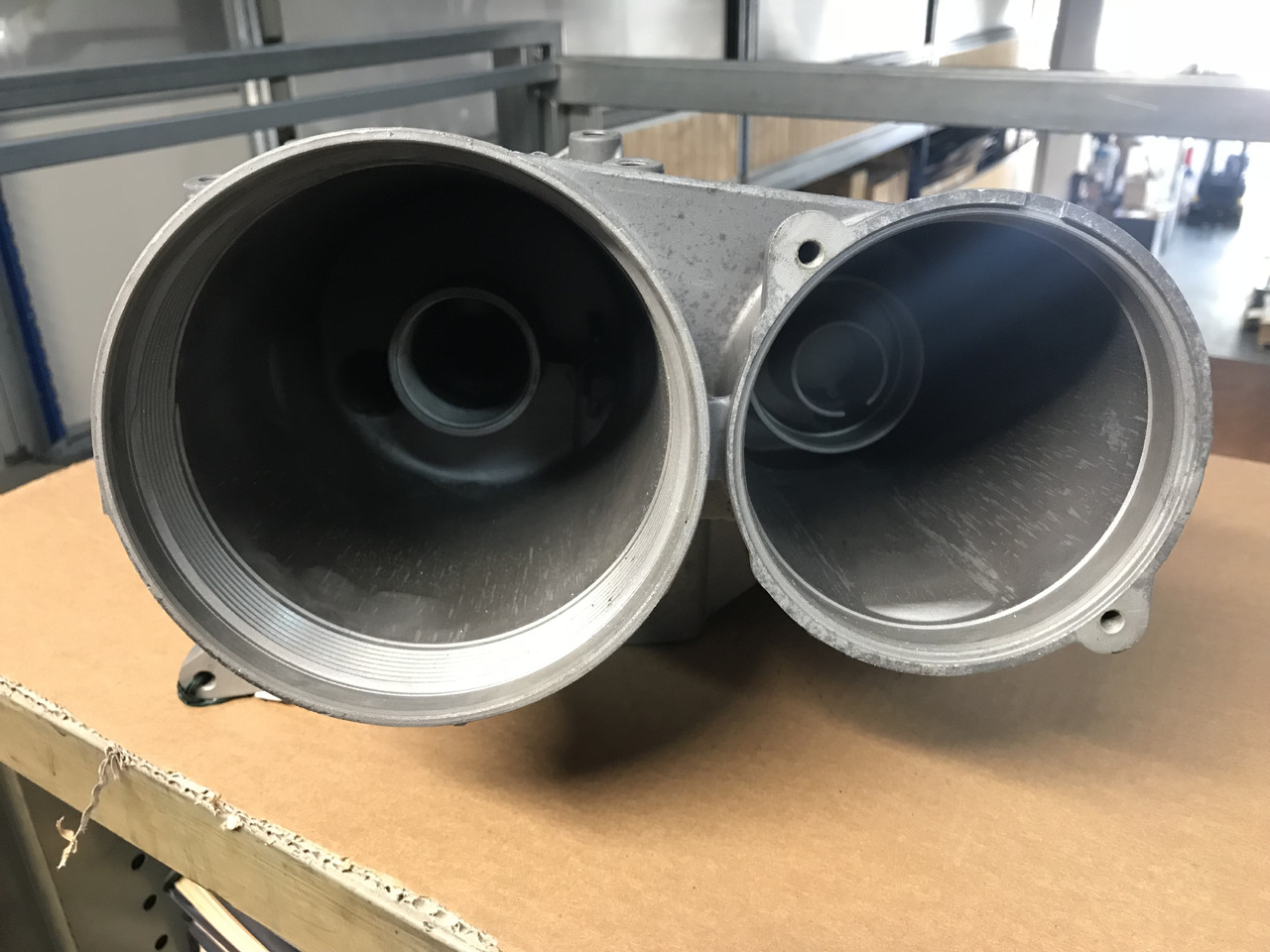 MODULO RAFFREDDAMENTO OLIO MOTORI MAN D2066 / D2676 - Двигатель и запчасти для Грузовиков: фото 4 MODULO RAFFREDDAMENTO OLIO MOTORI MAN D2066 / D2676 - Двигатель и запчасти для Грузовиков: фото 4