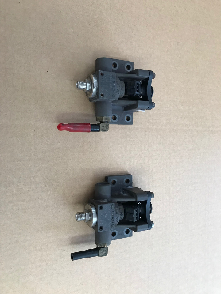 VALVOLA DOSAGGIO IMPIANTO UREA MAN 51154036000 - Клапан для Грузовиков: фото 1 VALVOLA DOSAGGIO IMPIANTO UREA MAN 51154036000 - Клапан для Грузовиков: фото 1