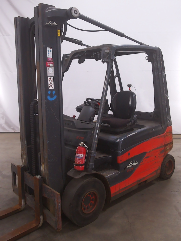Linde E25 - Электропогрузчик: фото 1 Linde E25 - Электропогрузчик: фото 1